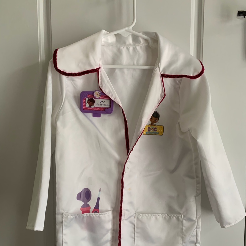Doc McStuffins Costume- Coat & Name Tag